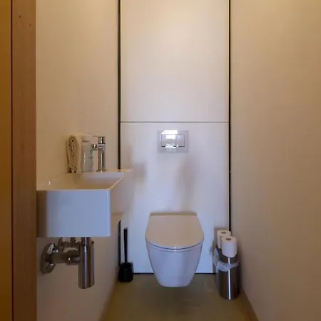 Duinvis 15 度假居 *